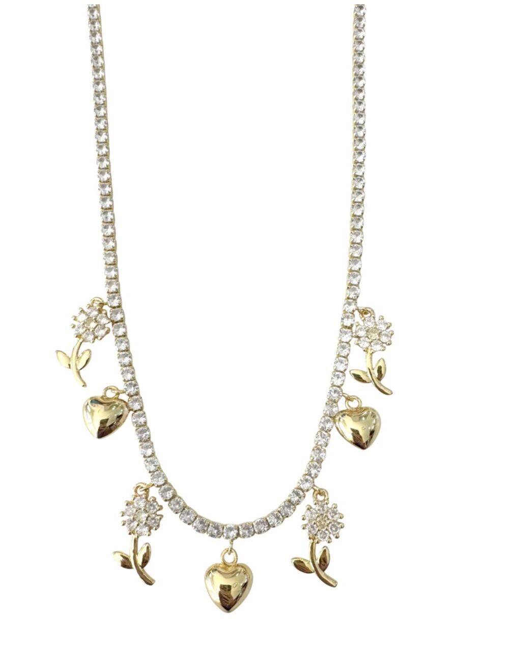 Trendy Daisy Women's Necklace with Heart and Daisy Charms